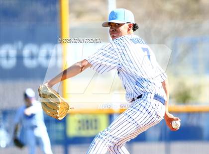 Thumbnail 1 in Quartz Hill vs. New Trier (Coach Bob Invitational) photogallery.