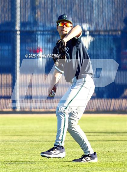 Thumbnail 2 in Quartz Hill vs. New Trier (Coach Bob Invitational) photogallery.