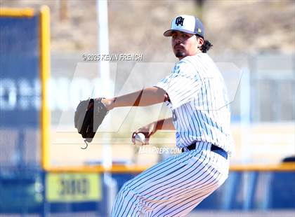 Thumbnail 3 in Quartz Hill vs. New Trier (Coach Bob Invitational) photogallery.
