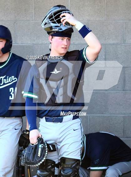 Thumbnail 3 in Quartz Hill vs. New Trier (Coach Bob Invitational) photogallery.