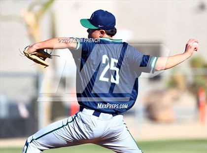 Thumbnail 2 in Quartz Hill vs. New Trier (Coach Bob Invitational) photogallery.