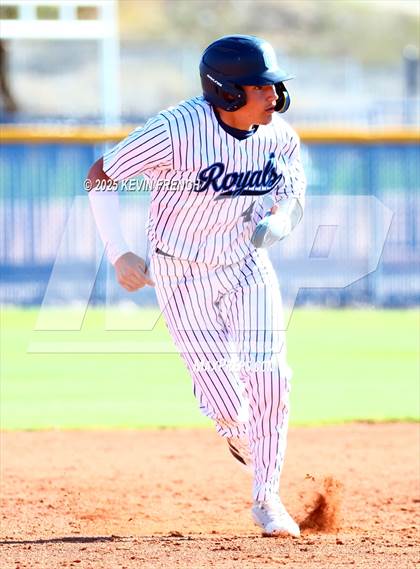 Thumbnail 1 in Quartz Hill vs. New Trier (Coach Bob Invitational) photogallery.
