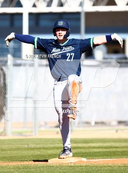 Thumbnail 2 in Quartz Hill vs. New Trier (Coach Bob Invitational) photogallery.