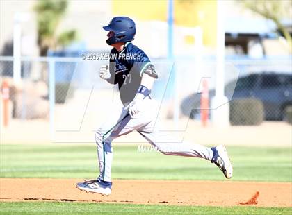 Thumbnail 3 in Quartz Hill vs. New Trier (Coach Bob Invitational) photogallery.