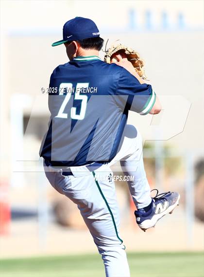 Thumbnail 2 in Quartz Hill vs. New Trier (Coach Bob Invitational) photogallery.