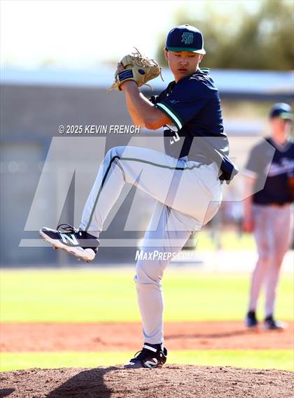 Thumbnail 1 in Quartz Hill vs. New Trier (Coach Bob Invitational) photogallery.