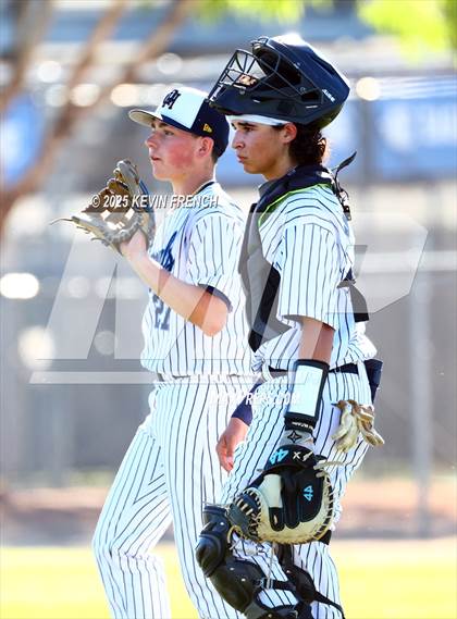 Thumbnail 3 in Quartz Hill vs. New Trier (Coach Bob Invitational) photogallery.
