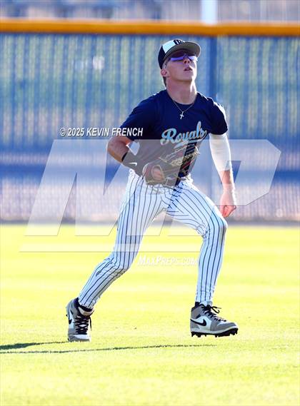 Thumbnail 1 in Quartz Hill vs. New Trier (Coach Bob Invitational) photogallery.