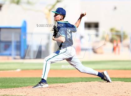 Thumbnail 1 in Quartz Hill vs. New Trier (Coach Bob Invitational) photogallery.