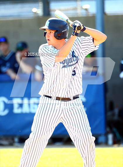 Thumbnail 3 in Quartz Hill vs. New Trier (Coach Bob Invitational) photogallery.