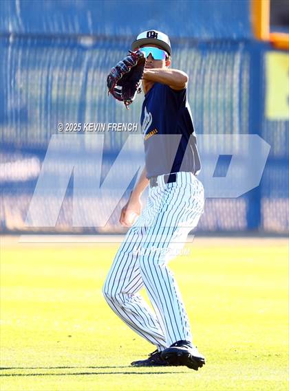 Thumbnail 2 in Quartz Hill vs. New Trier (Coach Bob Invitational) photogallery.
