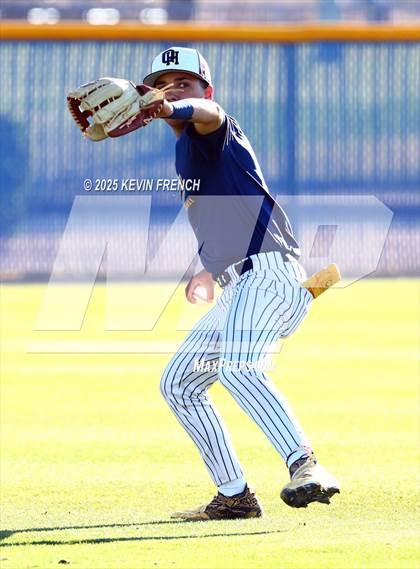 Thumbnail 3 in Quartz Hill vs. New Trier (Coach Bob Invitational) photogallery.