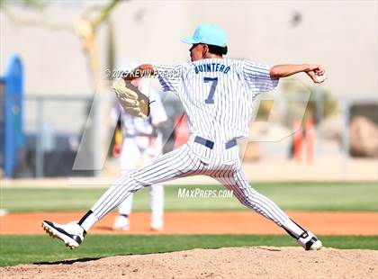 Thumbnail 3 in Quartz Hill vs. New Trier (Coach Bob Invitational) photogallery.