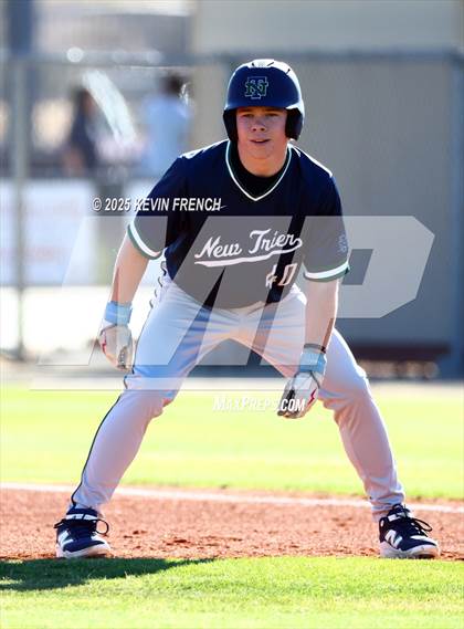 Thumbnail 3 in Quartz Hill vs. New Trier (Coach Bob Invitational) photogallery.