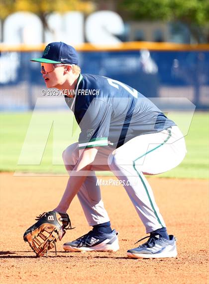 Thumbnail 2 in Quartz Hill vs. New Trier (Coach Bob Invitational) photogallery.