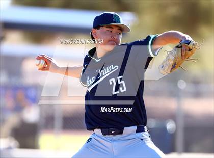 Thumbnail 1 in Quartz Hill vs. New Trier (Coach Bob Invitational) photogallery.