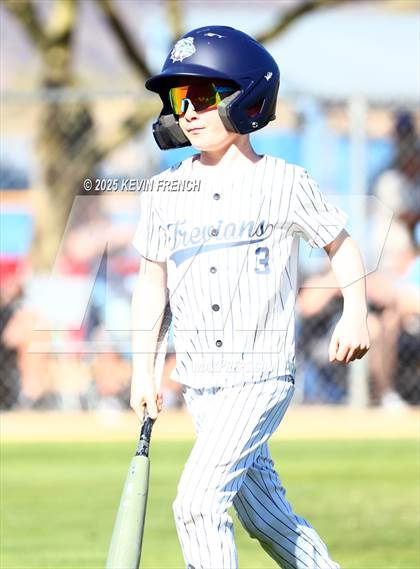 Thumbnail 1 in Quartz Hill vs. New Trier (Coach Bob Invitational) photogallery.