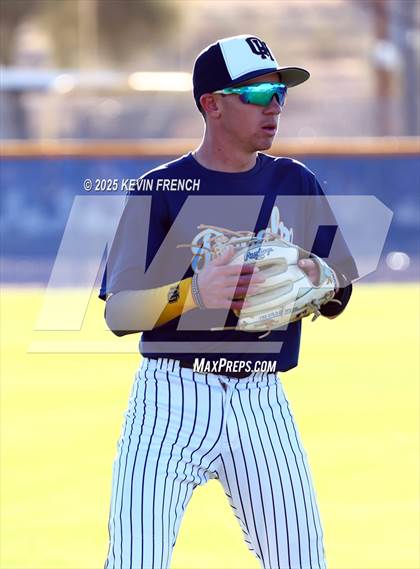 Thumbnail 2 in Quartz Hill vs. New Trier (Coach Bob Invitational) photogallery.