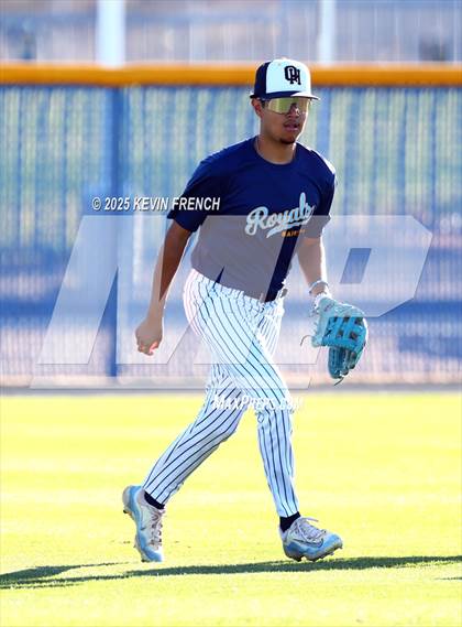 Thumbnail 3 in Quartz Hill vs. New Trier (Coach Bob Invitational) photogallery.