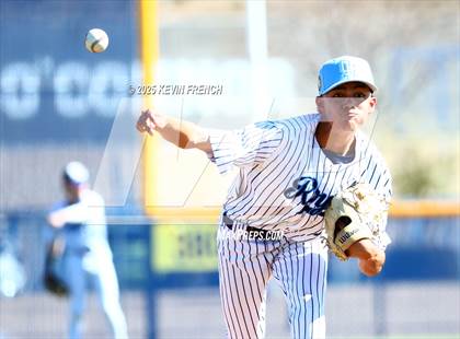 Thumbnail 2 in Quartz Hill vs. New Trier (Coach Bob Invitational) photogallery.
