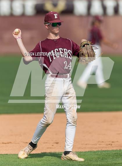 Thumbnail 2 in Floresville vs Devine photogallery.