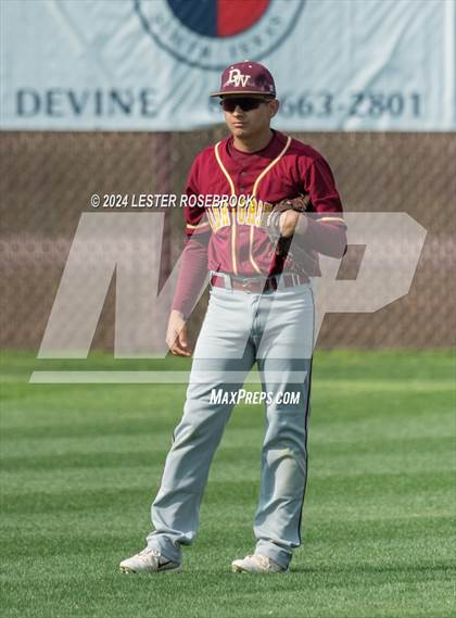 Thumbnail 1 in Floresville vs Devine photogallery.