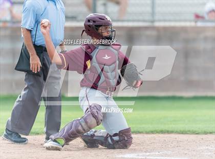 Thumbnail 1 in Floresville vs Devine photogallery.