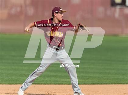 Thumbnail 2 in Floresville vs Devine photogallery.