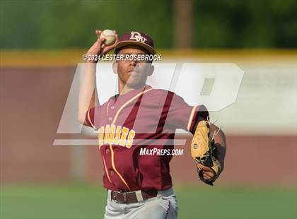 Thumbnail 3 in Floresville vs Devine photogallery.