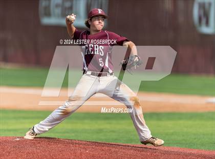 Thumbnail 3 in Floresville vs Devine photogallery.