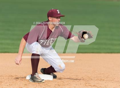 Thumbnail 2 in Floresville vs Devine photogallery.