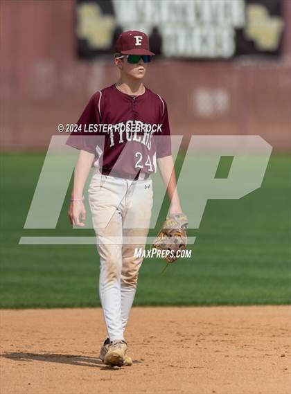 Thumbnail 1 in Floresville vs Devine photogallery.