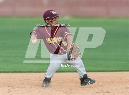 Thumbnail 3 in Floresville vs Devine photogallery.