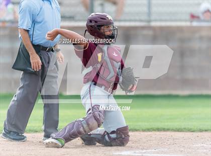 Thumbnail 2 in Floresville vs Devine photogallery.