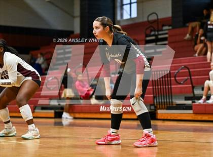 Thumbnail 3 in Glynn Academy vs Lakeside photogallery.
