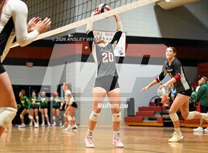 Thumbnail 2 in Glynn Academy vs Lakeside photogallery.