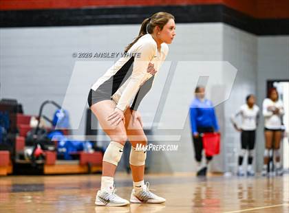 Thumbnail 3 in Glynn Academy vs Lakeside photogallery.