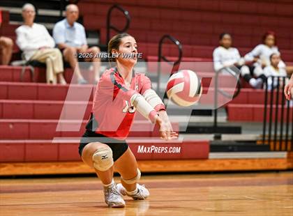 Thumbnail 1 in Glynn Academy vs Lakeside photogallery.