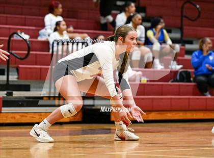 Thumbnail 3 in Glynn Academy vs Lakeside photogallery.