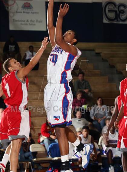 Thumbnail 1 in Midway vs. Travis (Georgetown Jack Frost Invitational) photogallery.