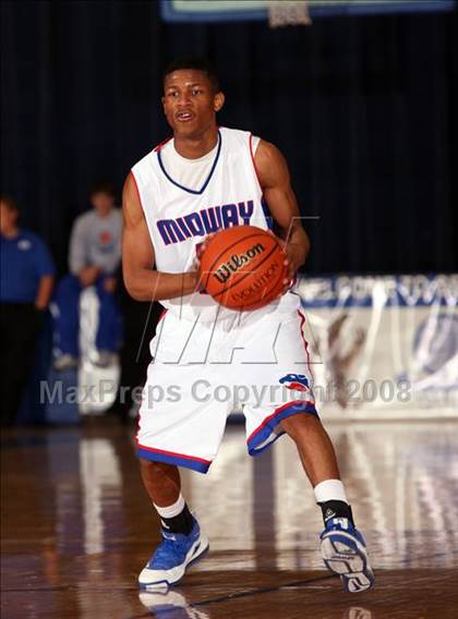 Thumbnail 3 in Midway vs. Travis (Georgetown Jack Frost Invitational) photogallery.