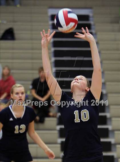 Thumbnail 3 in Oshkosh West @ Appleton North photogallery.