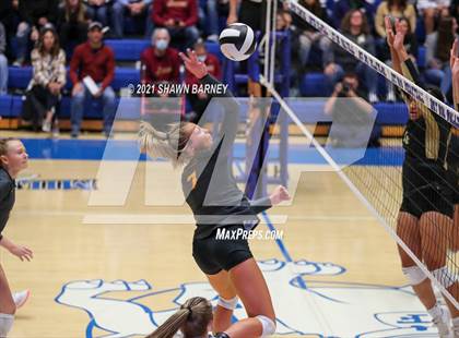 Thumbnail 1 in McCutcheon vs. Penn (IHSAA 4A Semifinal Playoff) photogallery.