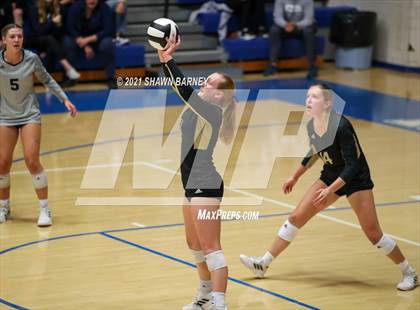 Thumbnail 3 in McCutcheon vs. Penn (IHSAA 4A Semifinal Playoff) photogallery.