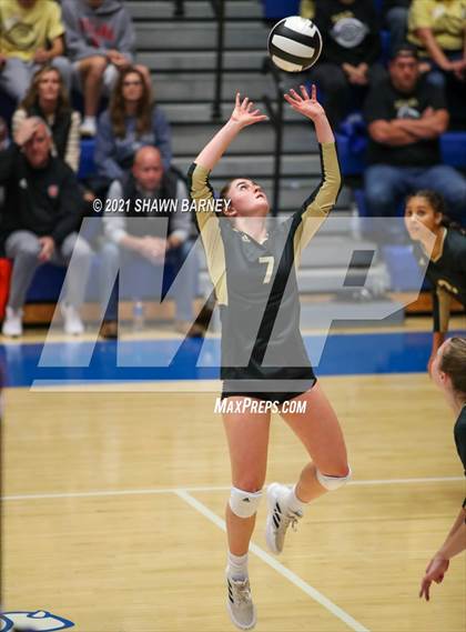 Thumbnail 1 in McCutcheon vs. Penn (IHSAA 4A Semifinal Playoff) photogallery.