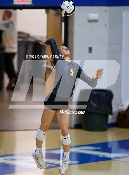 Thumbnail 1 in McCutcheon vs. Penn (IHSAA 4A Semifinal Playoff) photogallery.