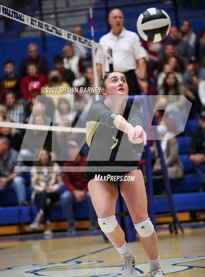 Thumbnail 2 in McCutcheon vs. Penn (IHSAA 4A Semifinal Playoff) photogallery.