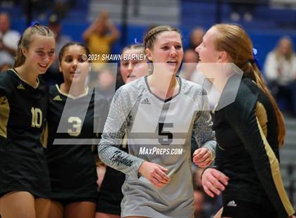 Thumbnail 2 in McCutcheon vs. Penn (IHSAA 4A Semifinal Playoff) photogallery.