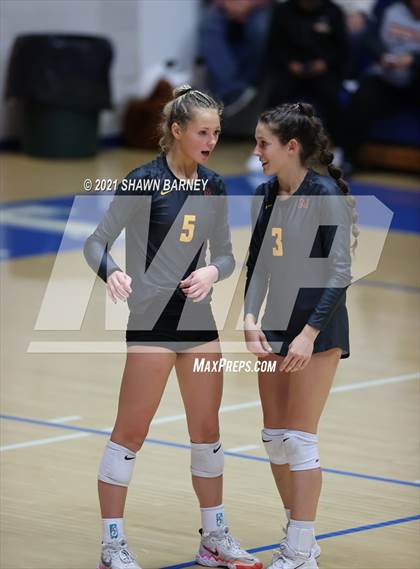 Thumbnail 2 in McCutcheon vs. Penn (IHSAA 4A Semifinal Playoff) photogallery.