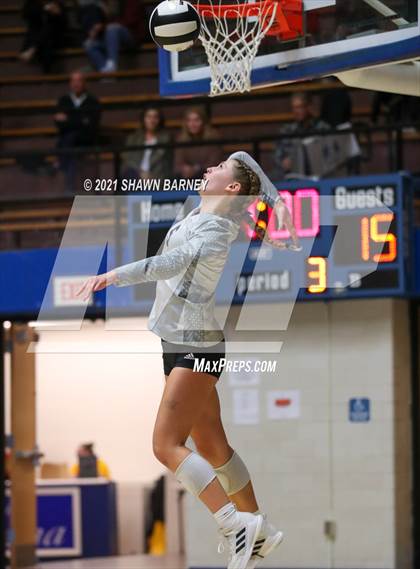 Thumbnail 2 in McCutcheon vs. Penn (IHSAA 4A Semifinal Playoff) photogallery.